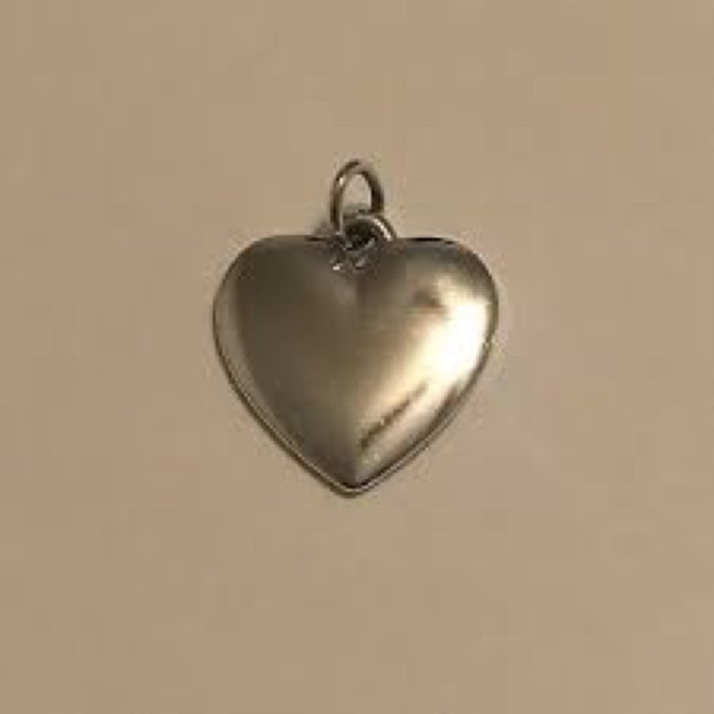 James Avery retired charm.